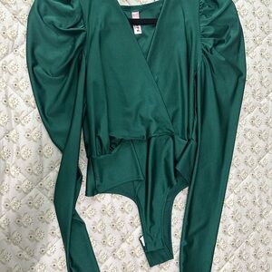 Elegant Green Women's Top